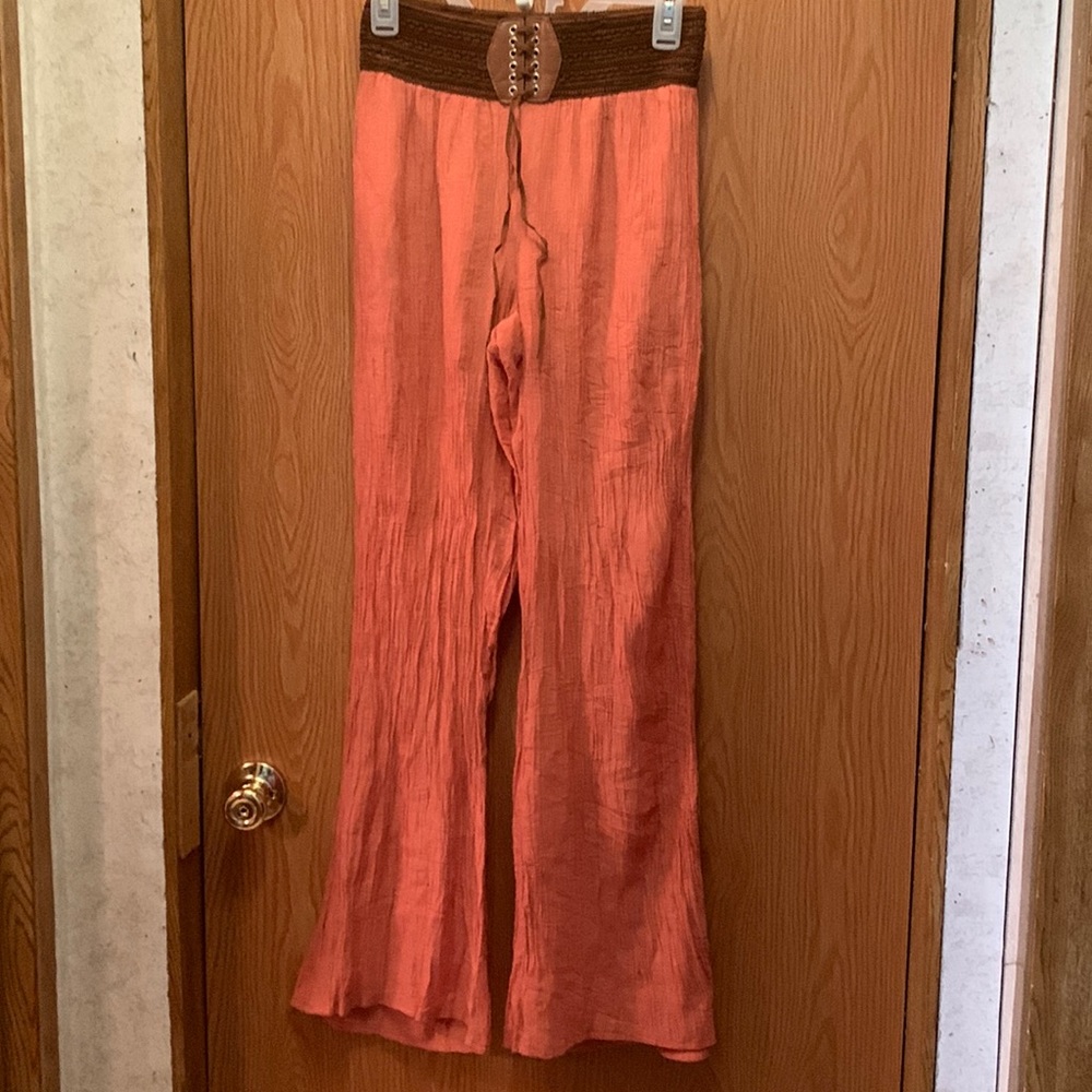 New Rue 21 pull-on crinkled flare-leg lightweight pants